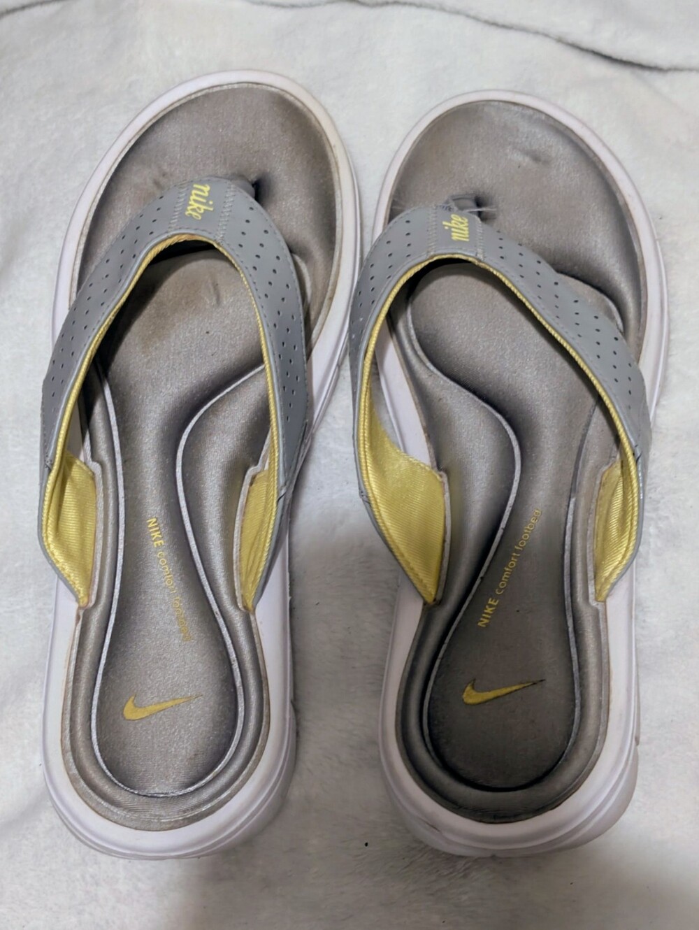 Nike Gray and Yellow Ultra Comfort Thong Sandals Size 11